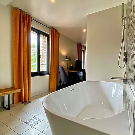 Le Moulin Fouret 3* Saint-Aubin-le-Vertueux