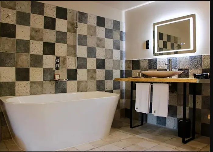 Le Moulin Fouret Hotel Saint-Aubin-le-Vertueux